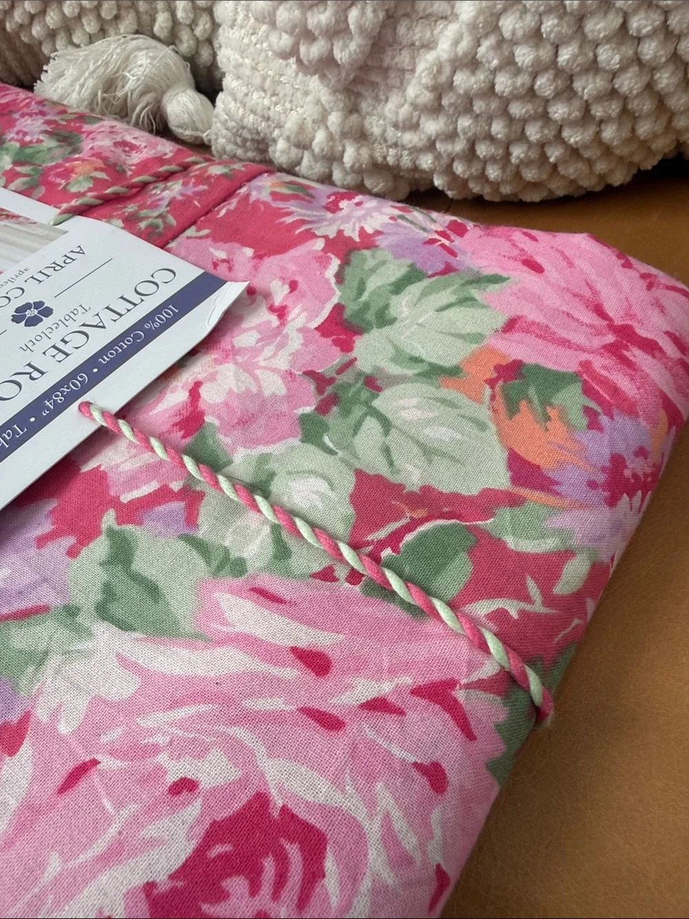 April Cornell cottage rose table cover tablecloth 60”X 84” table for 6-8